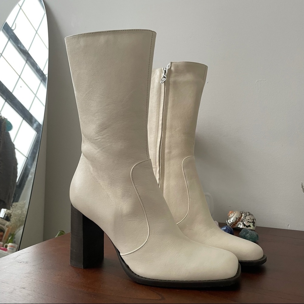 BROTHER VELLIES white boots 👢